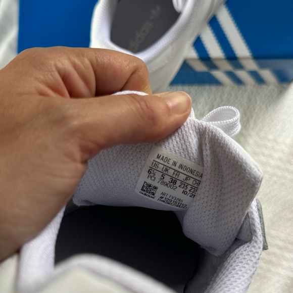 Adidas Superstar - Picture 6 of 6